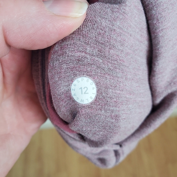 Lululemon Womens Size 12 Heathered Misty Merlot Coast Easy Wrap Jacket       #46 - Picture 16 of 16